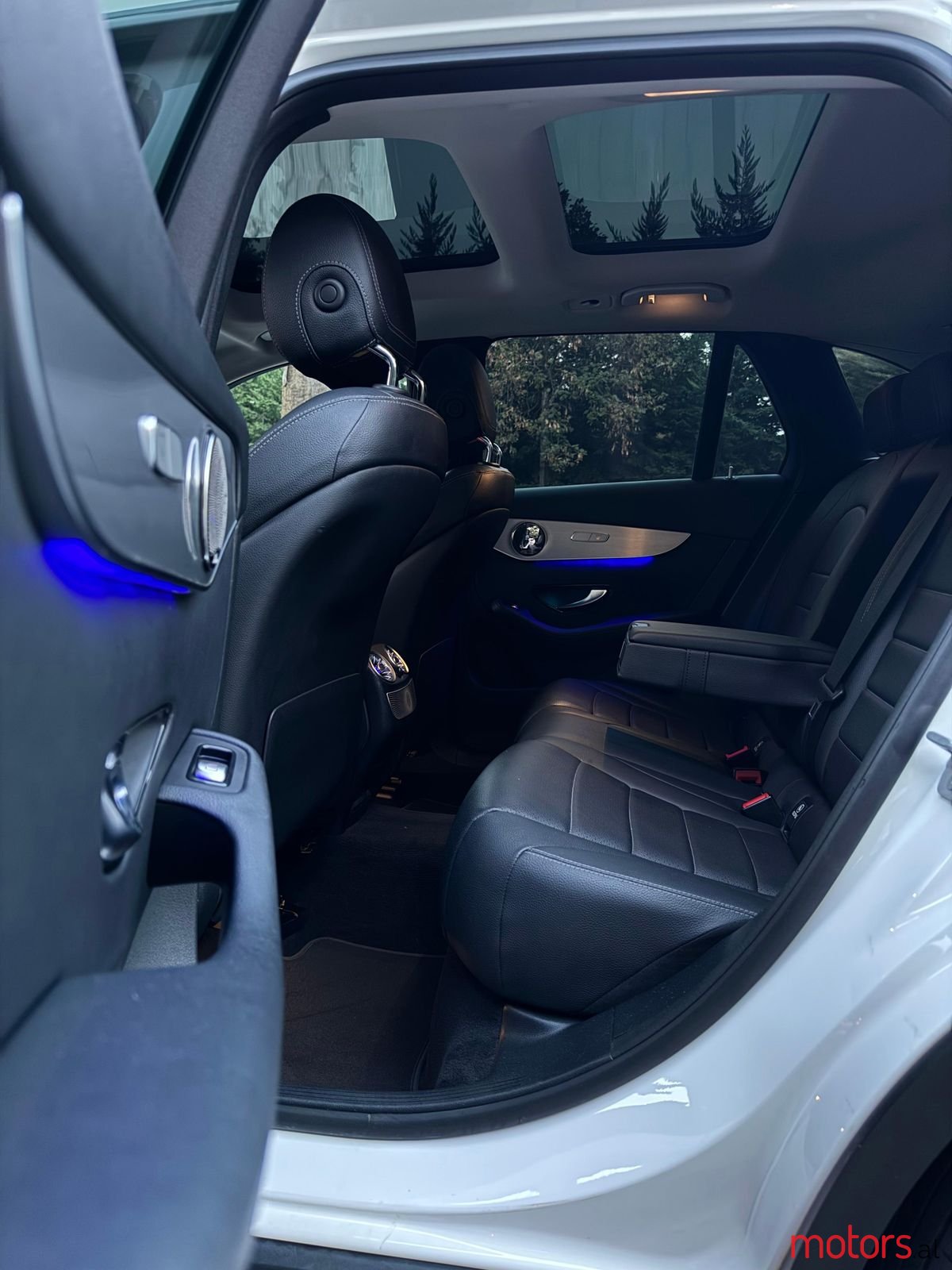 2016' Mercedes-Benz CLC 220 photo #3