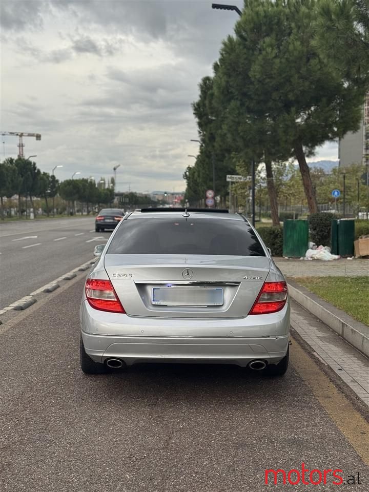 2010' Mercedes-Benz C 250 photo #2