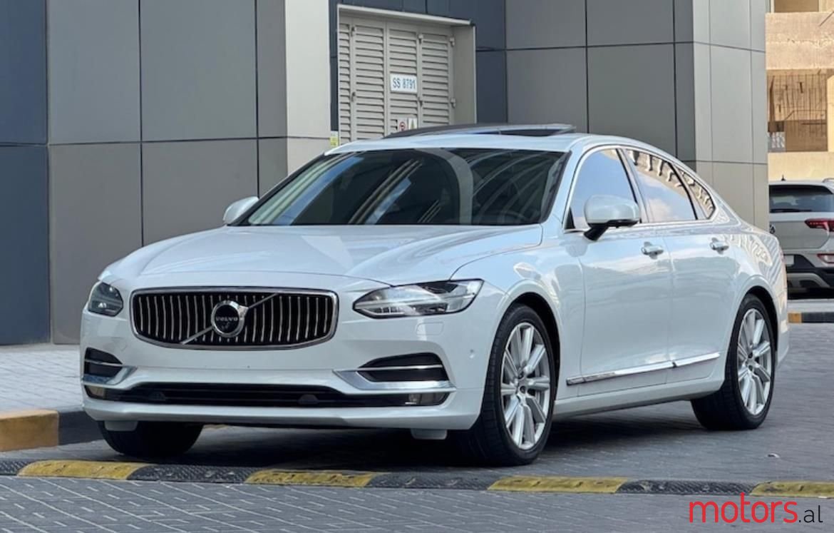 2017' Volvo S90 photo #1