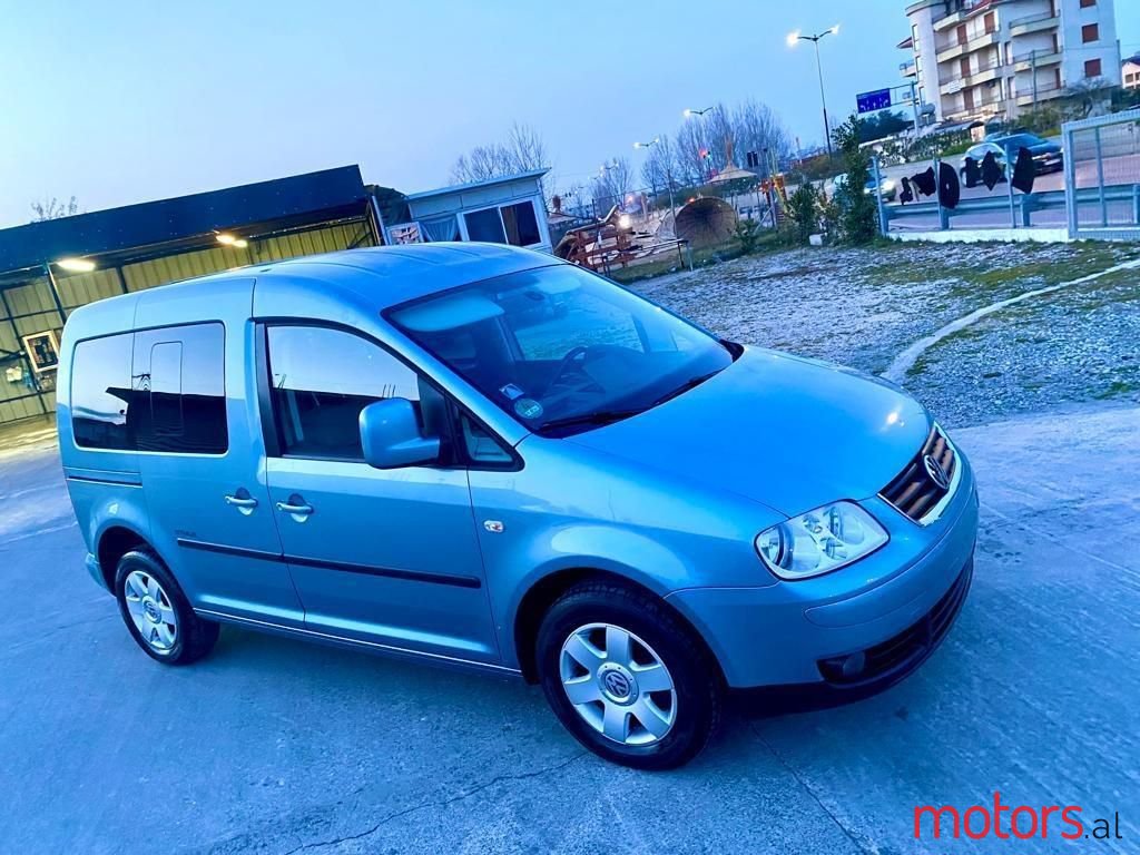 2010' Volkswagen Caddy photo #3