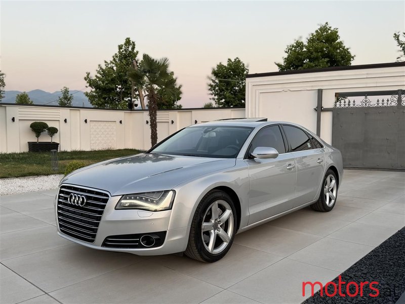 2012' Audi A8 photo #2