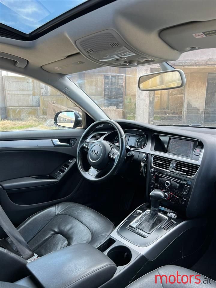 2012' Audi A4 photo #5