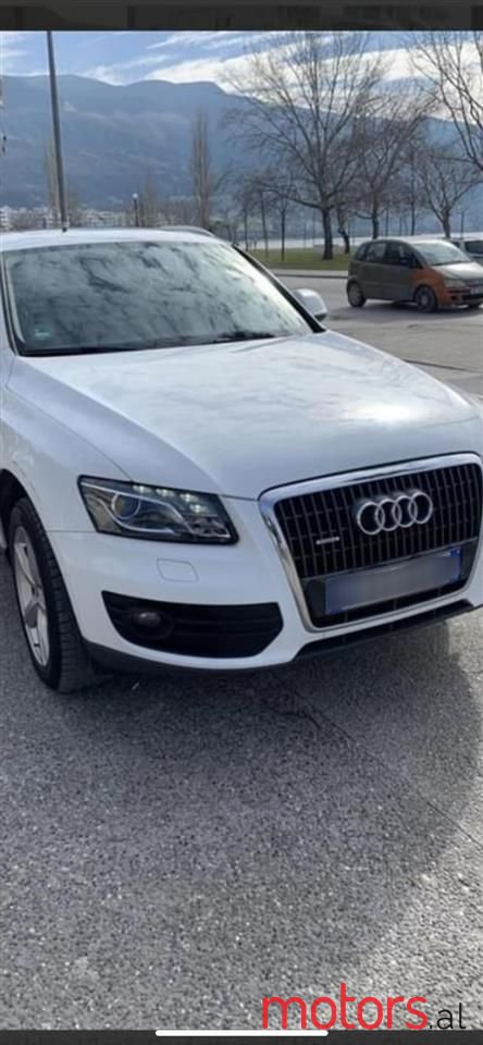 2011' Audi Q5 photo #1