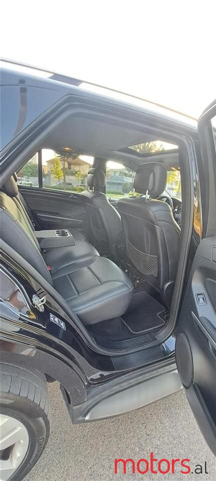 2011' Mercedes-Benz ML 350 photo #5