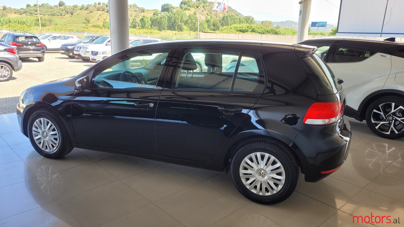 2012' Volkswagen Golf photo #7