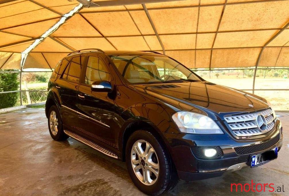 2006' Mercedes-Benz ML 320 photo #1