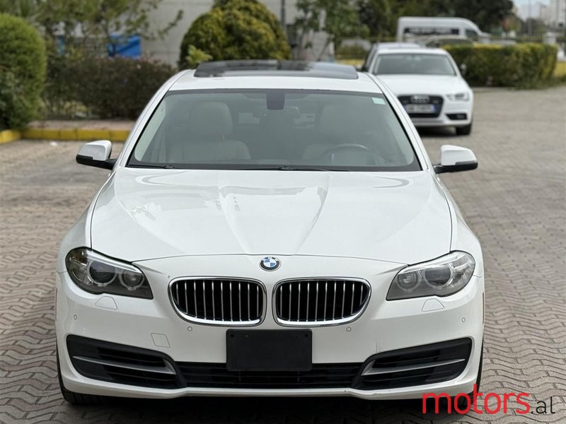 2015' BMW 535 photo #3