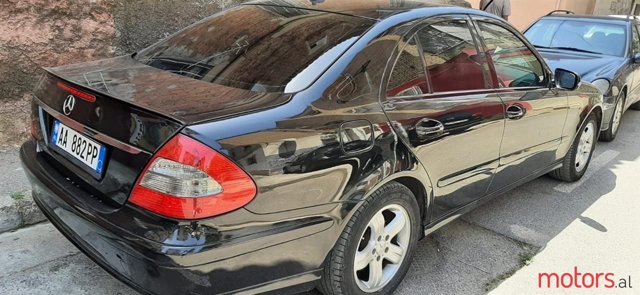 2009' Mercedes-Benz E 220 photo #5