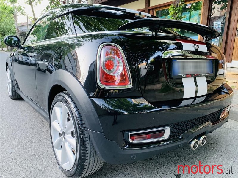 2015' MINI Cooper Sd photo #5