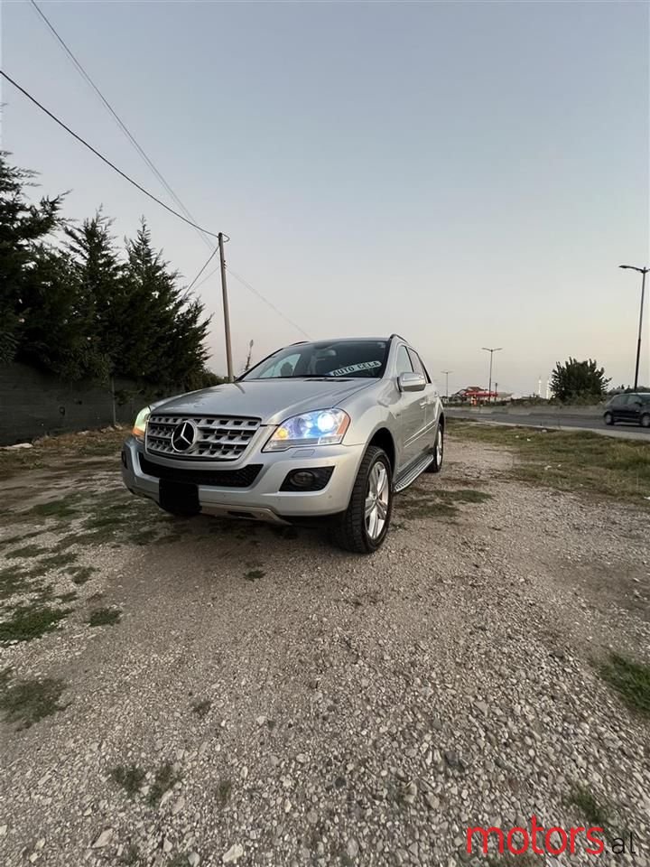 2010' Mercedes-Benz ML 350 photo #1