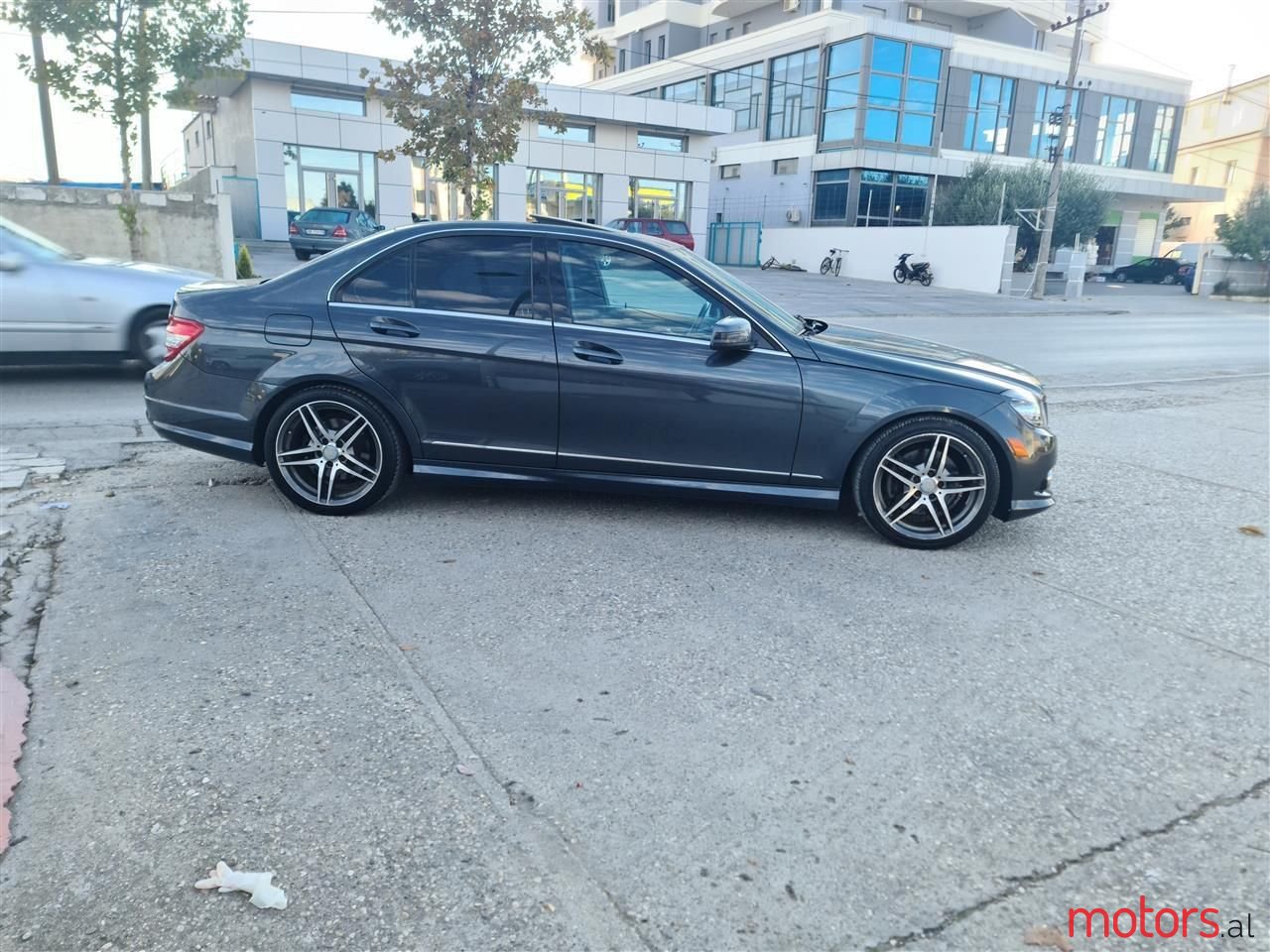 2010' Mercedes-Benz C 300 photo #4