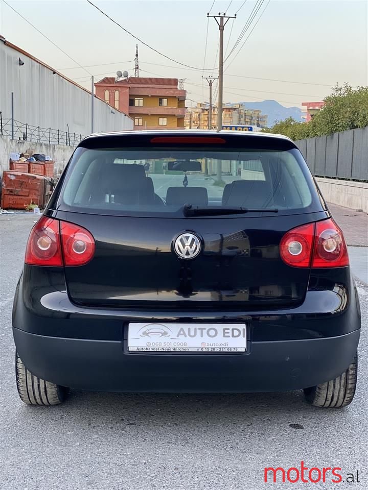 2005' Volkswagen Golf photo #5