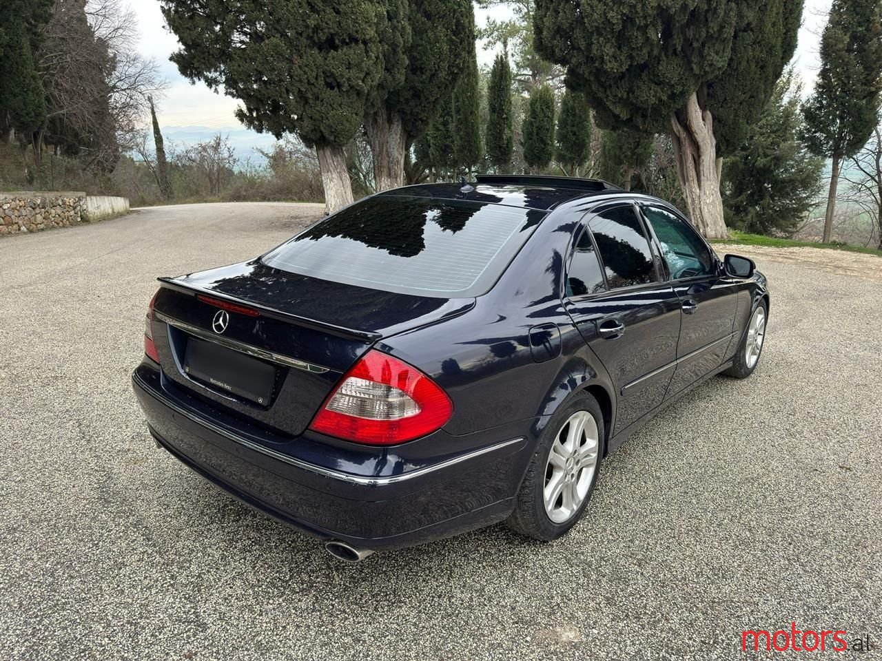 2008' Mercedes-Benz E 200 photo #5