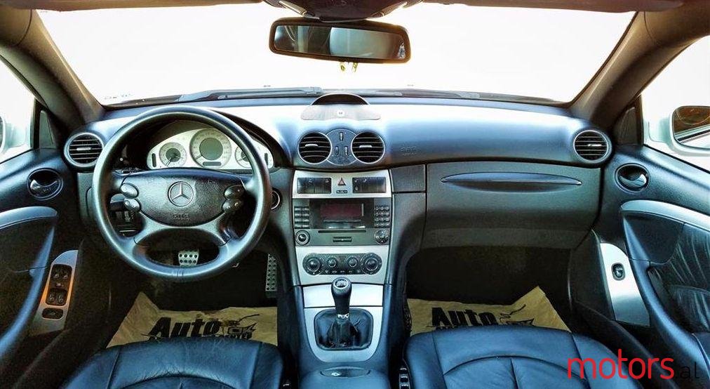 2008' Mercedes-Benz CLK 220 photo #2