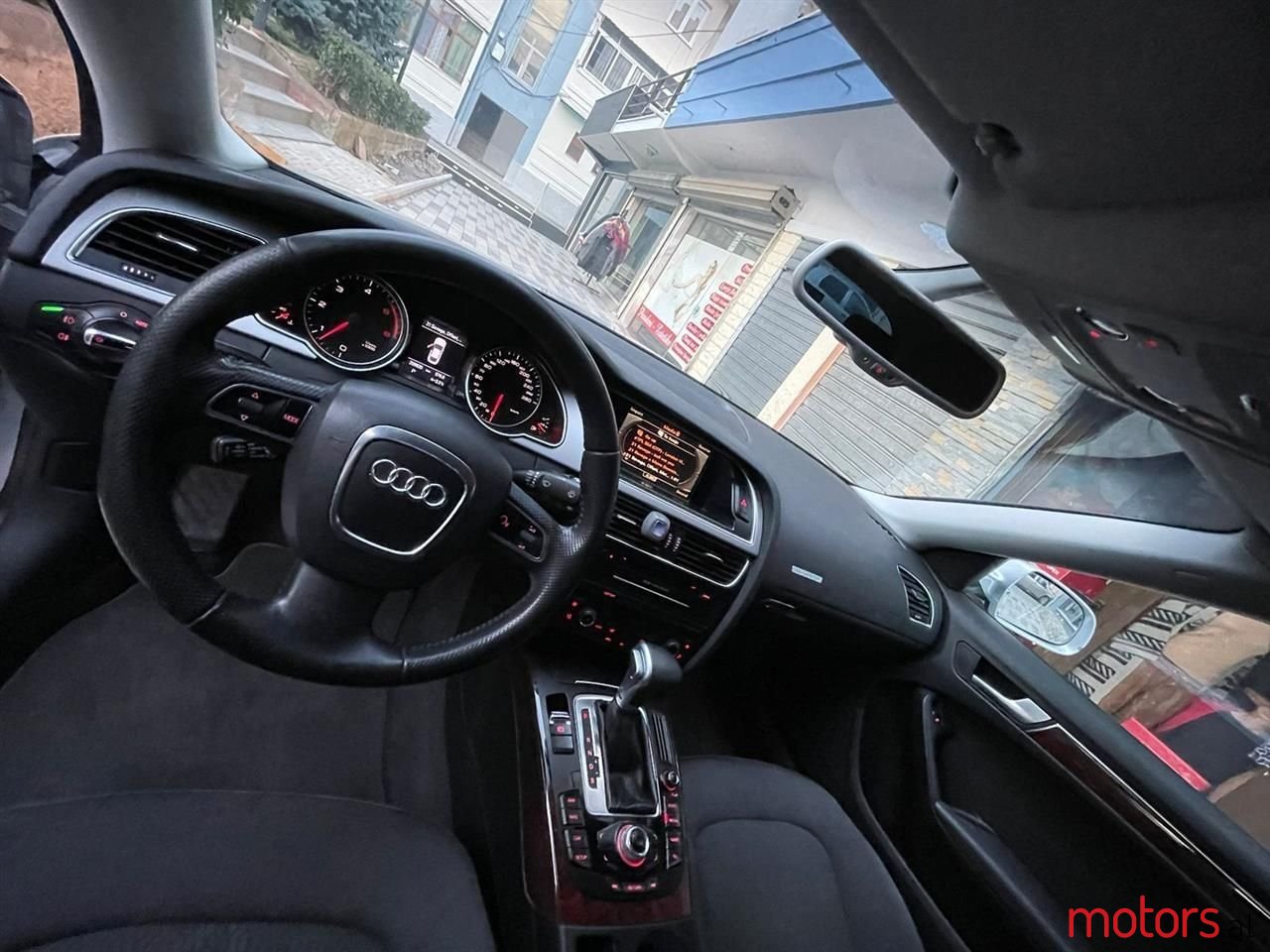 2010' Audi A5 photo #5