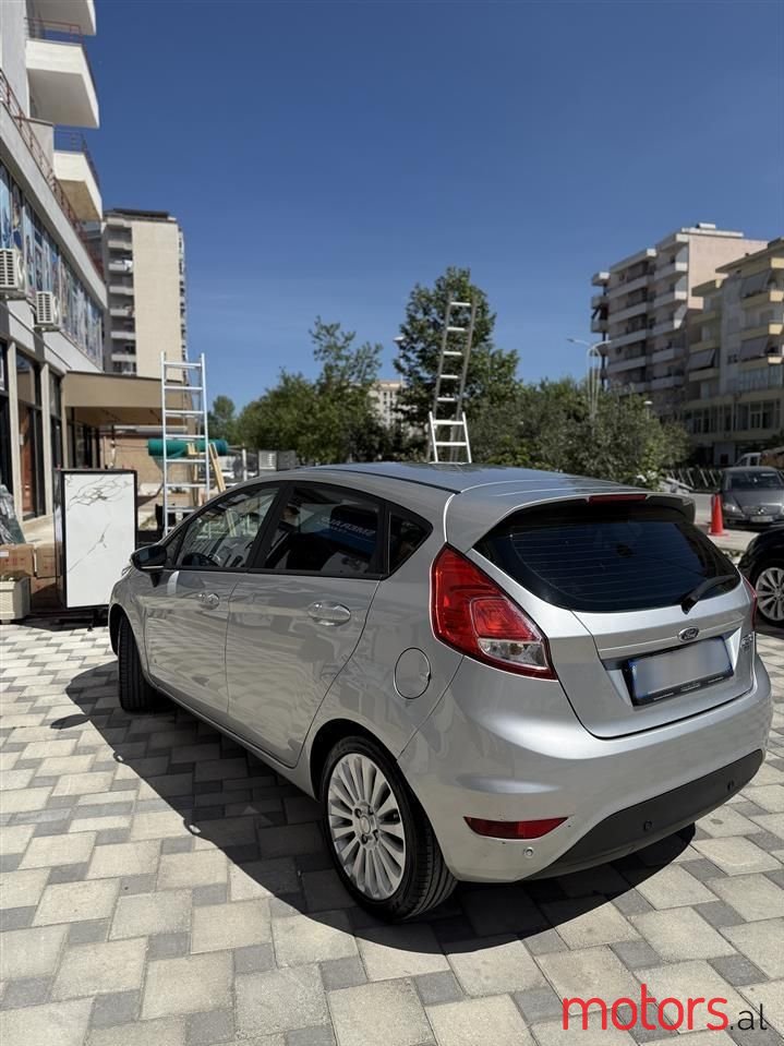 2014' Ford Fiesta photo #4