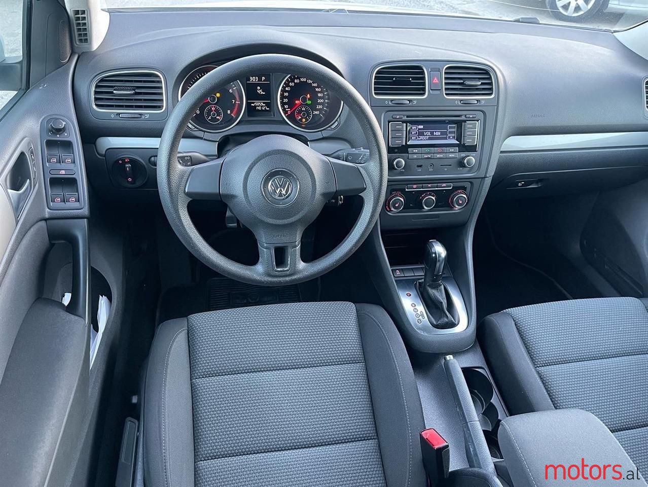 2012' Volkswagen Golf photo #4