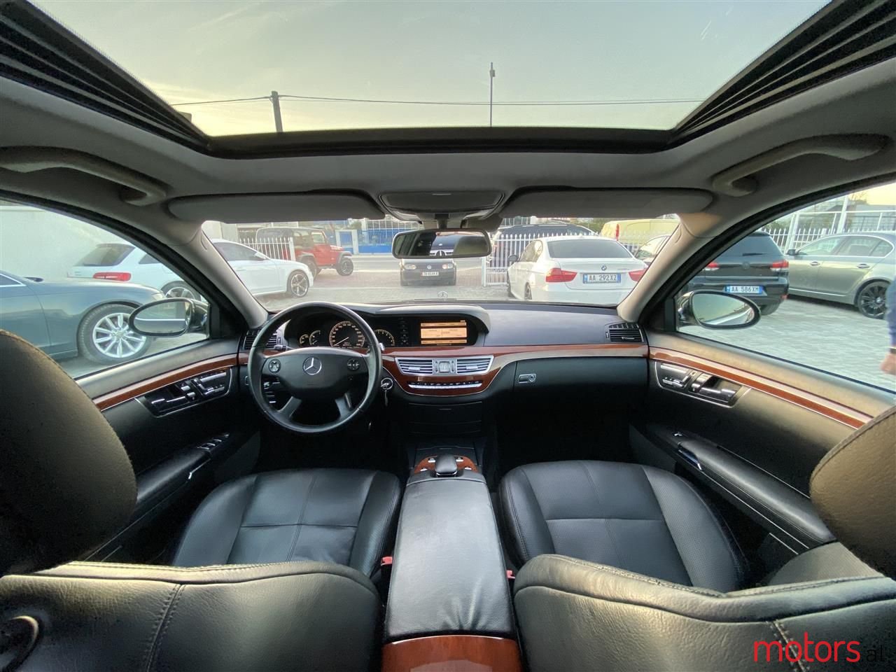 2009' Mercedes-Benz S 320 photo #5