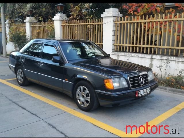 1991' Mercedes-Benz 213 photo #1