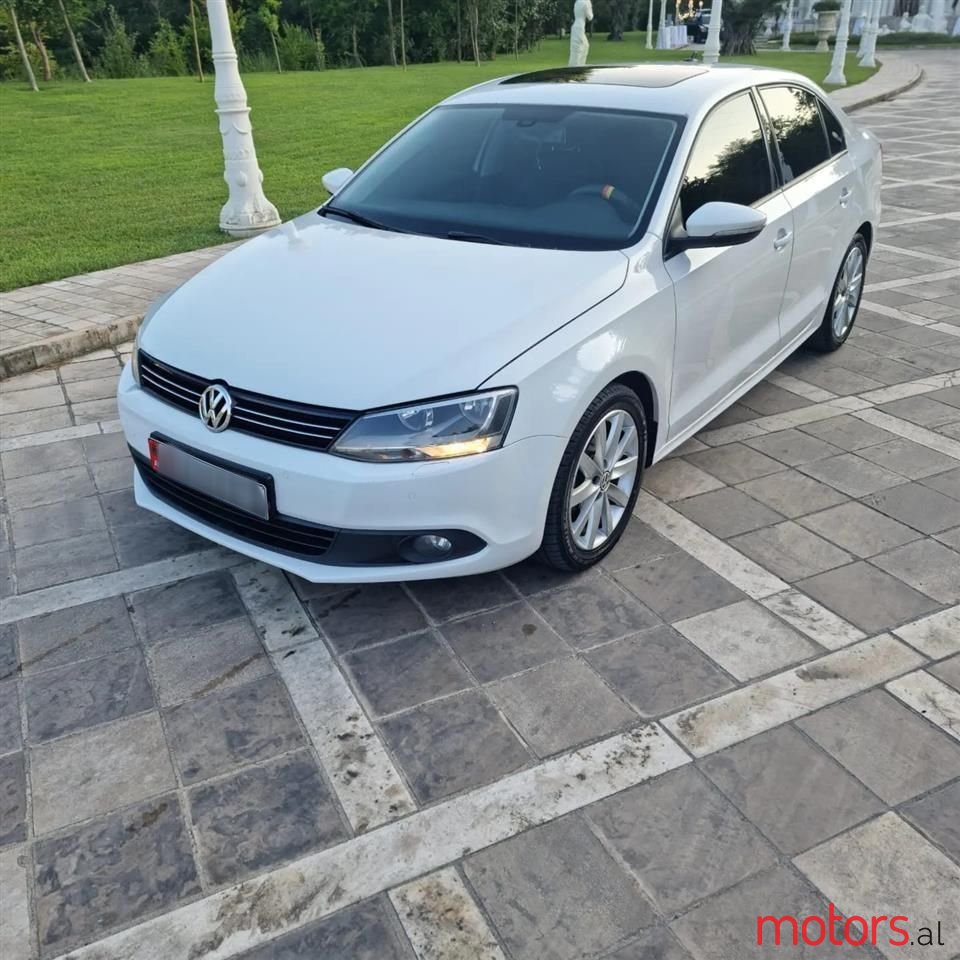 2013' Volkswagen Jetta photo #1