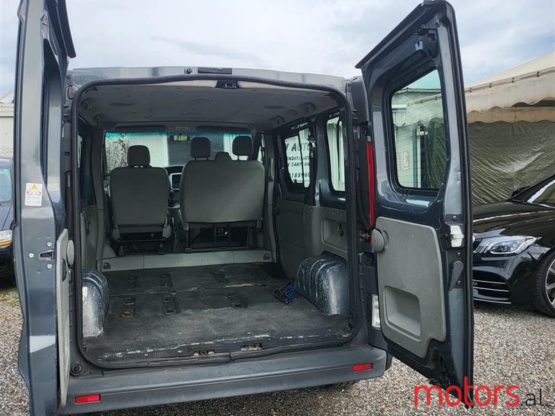 2012' Renault Trafic photo #6
