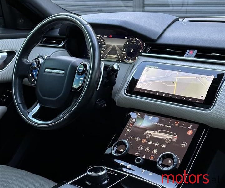 2018' Land Rover Range Rover Velar photo #3