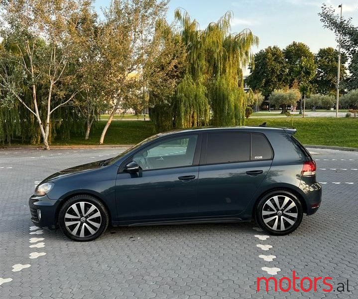 2010' Volkswagen Golf photo #6