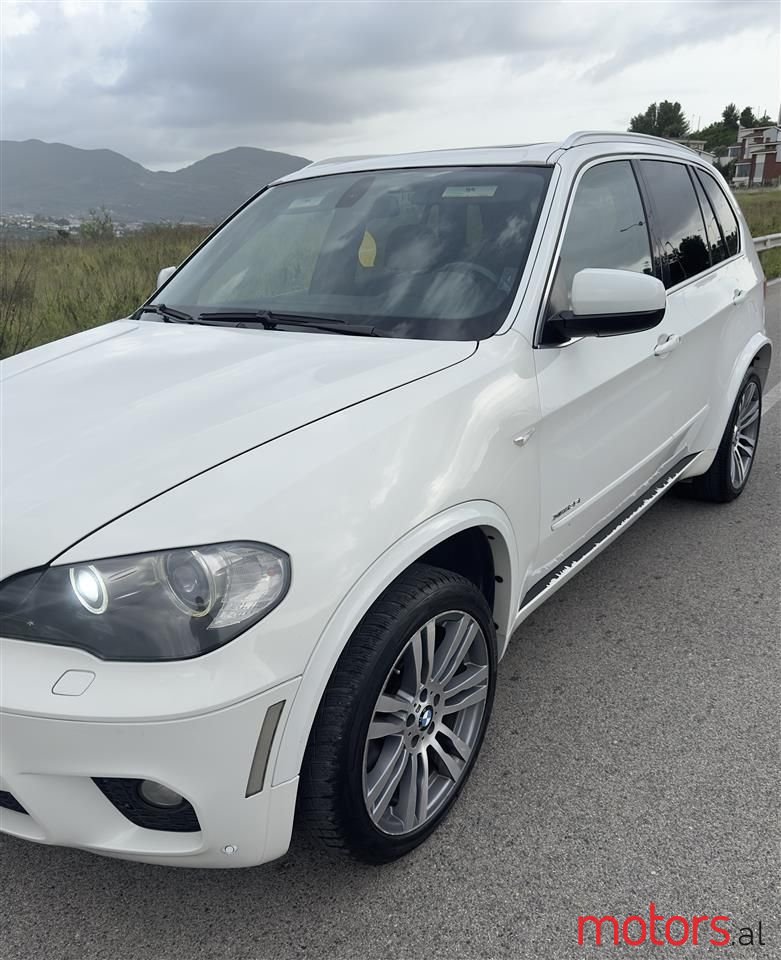 2011' BMW X5 photo #2