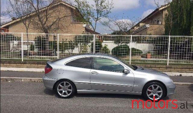 2001' Mercedes-Benz E-Class photo #1