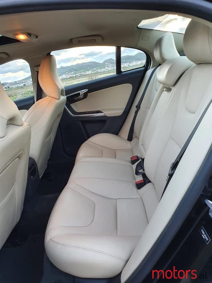 2017' Volvo S60 photo #4