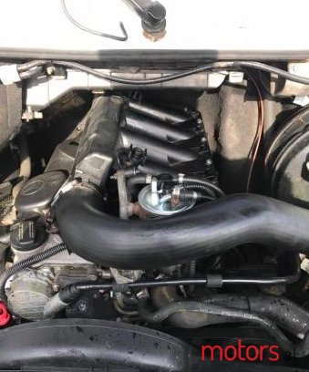 2004' Mercedes-Benz 311 photo #1