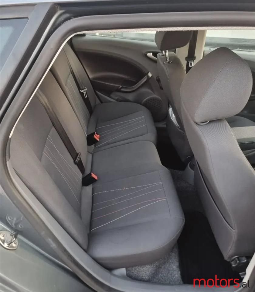 2012' SEAT Ibiza photo #3