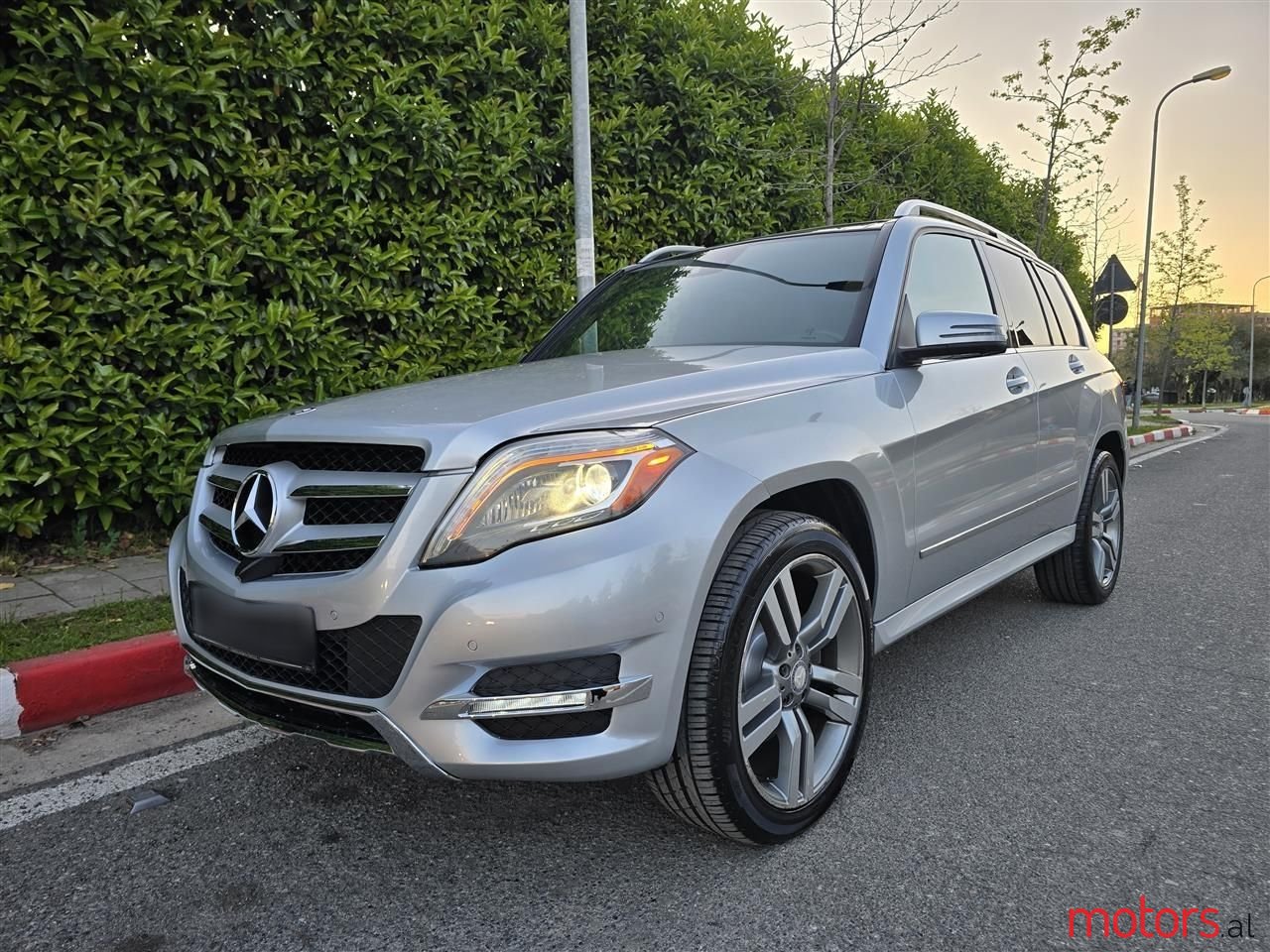 2014' Mercedes-Benz GLK 250 photo #1