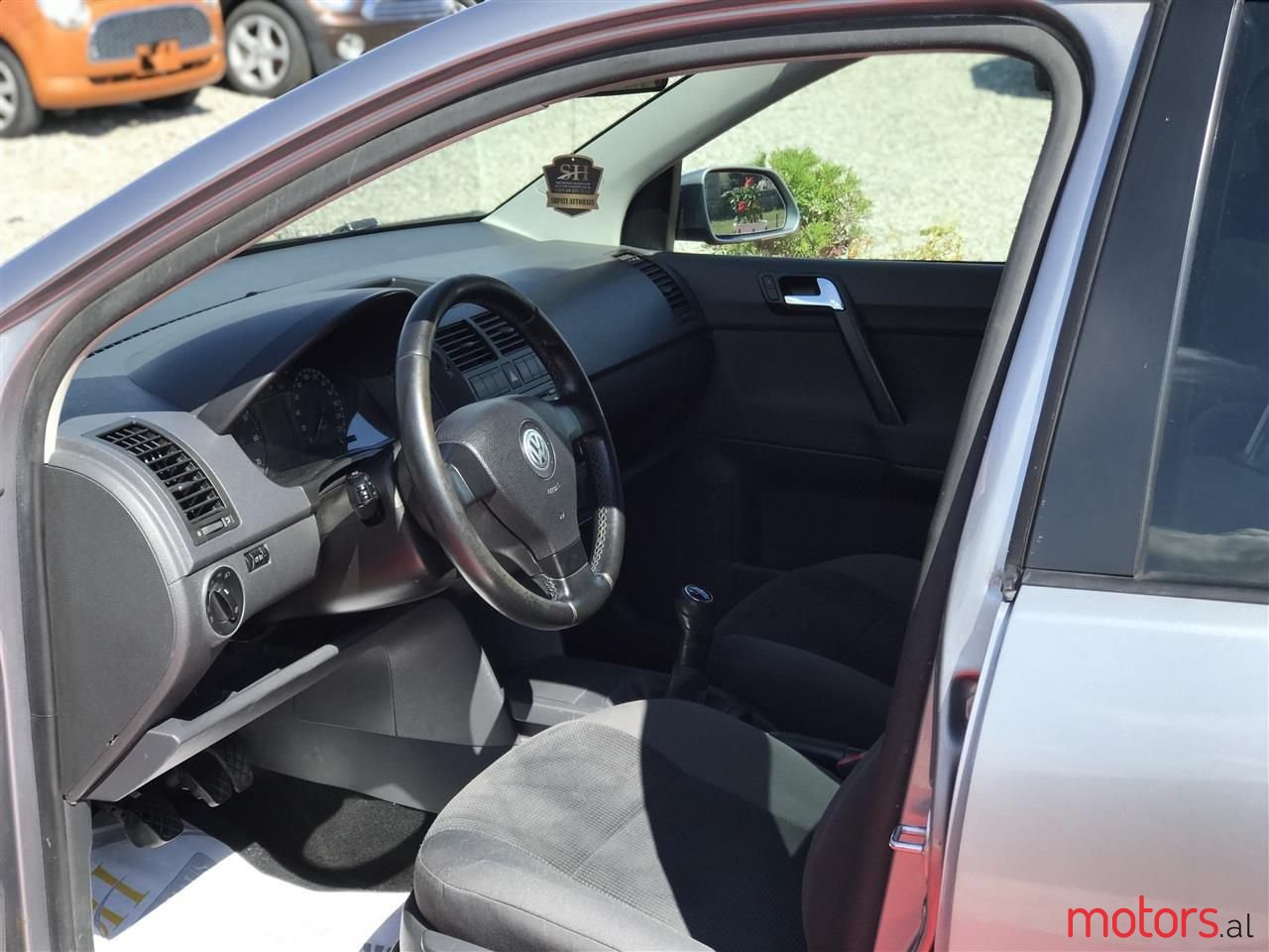 2008' Volkswagen Polo photo #3