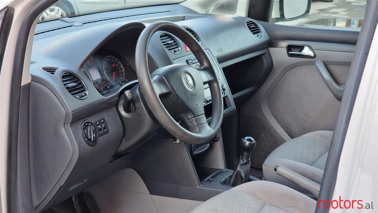 2008' Volkswagen Caddy photo #2