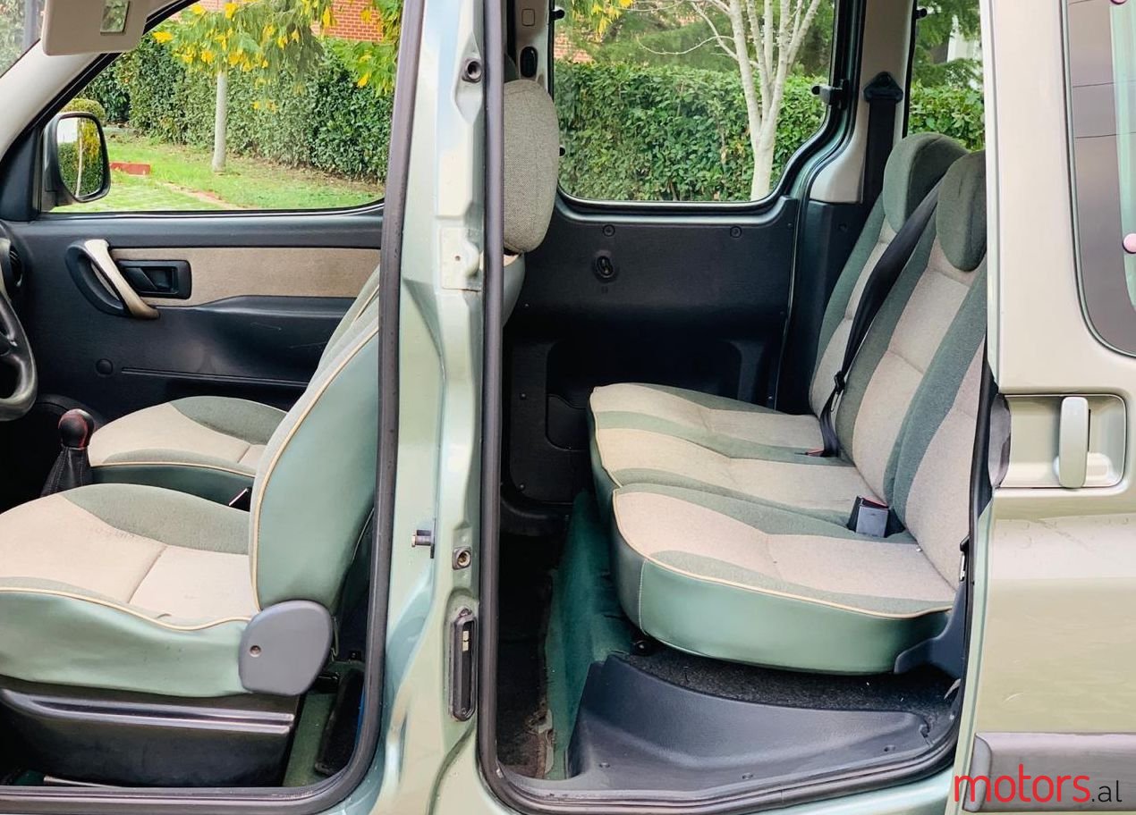 2004' Peugeot Model Tjetër photo #2