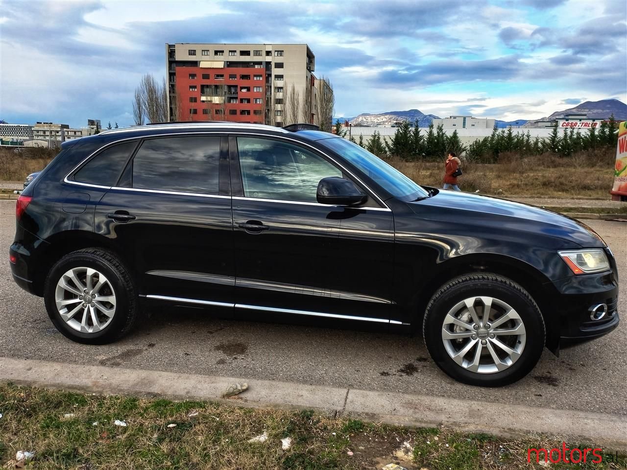 2013' Audi Q5 photo #5