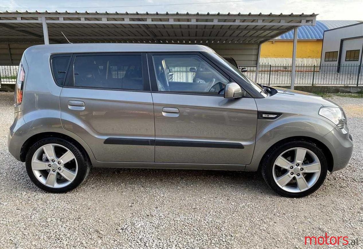 2011' Kia Soul photo #1