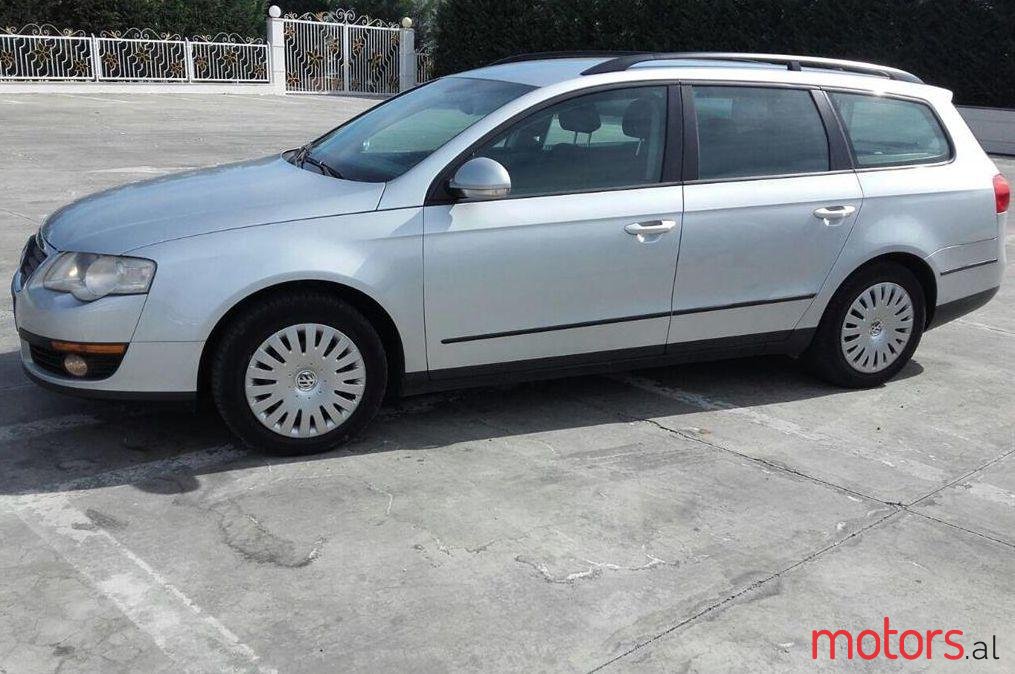 2007' Volkswagen Passat photo #2