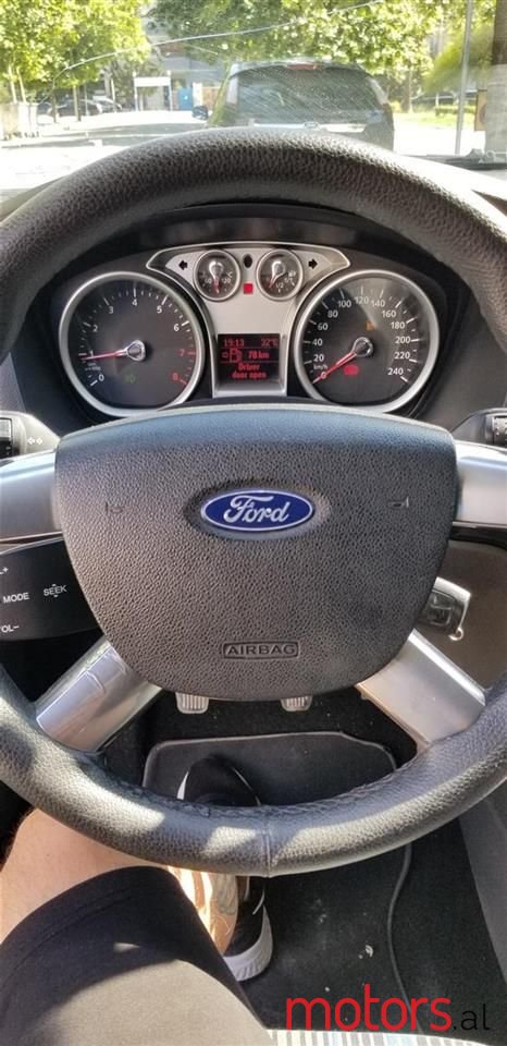 2009' Ford Focus photo #5