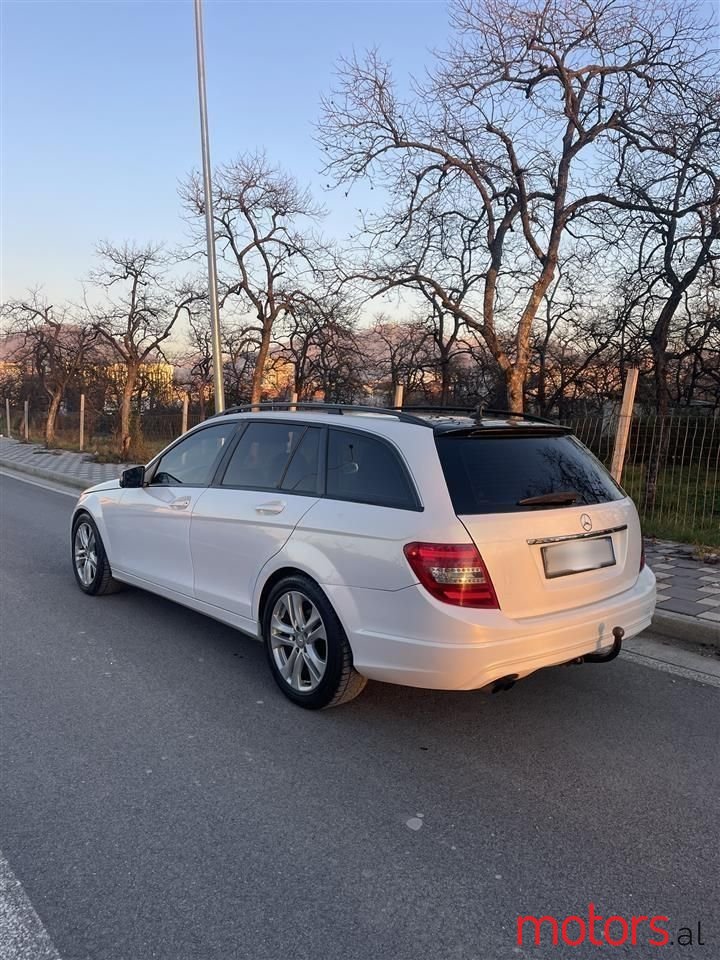 2013' Mercedes-Benz C 200 photo #4