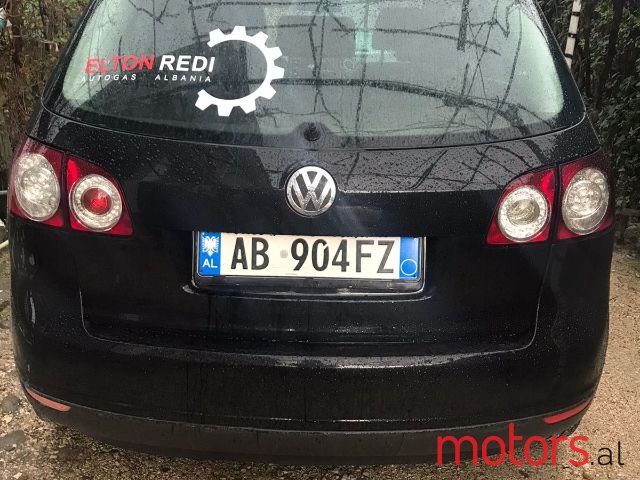 2006' Volkswagen Golf photo #3