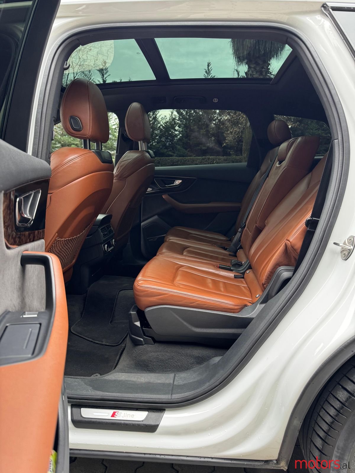 2016' Audi Q7 photo #2