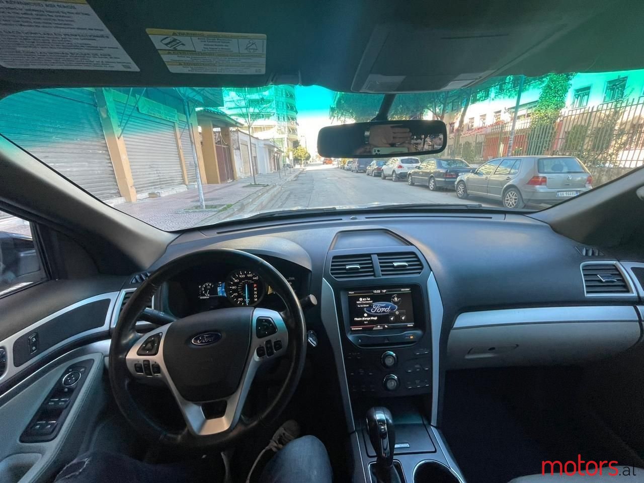 2011' Ford Explorer photo #5