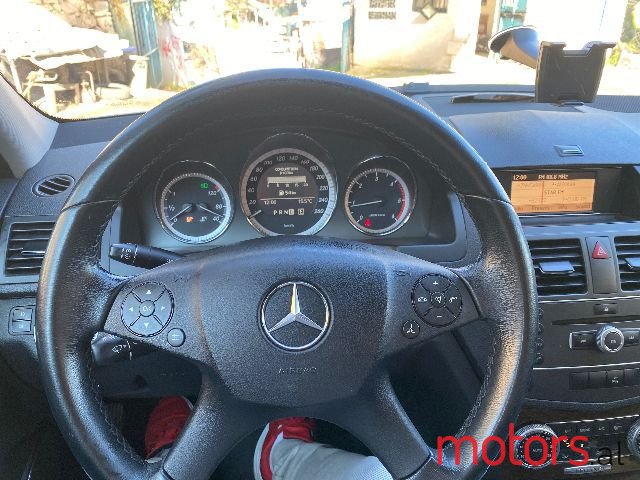 2010' Mercedes-Benz C-Class photo #5