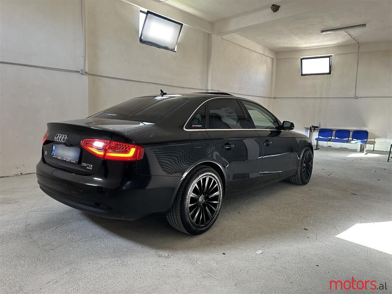 2013' Audi A4 photo #2