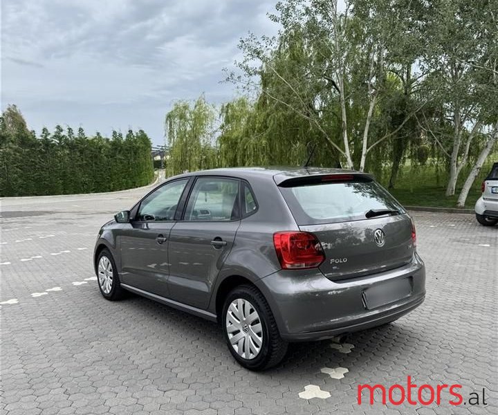 2010' Volkswagen Polo photo #4