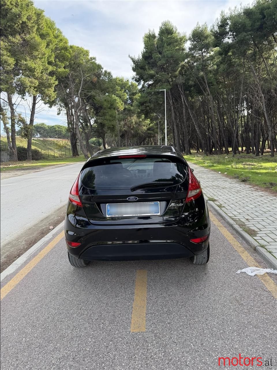 2011' Ford Fiesta photo #3