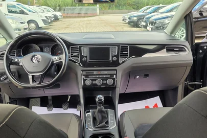 2016' Volkswagen Golf Sportsvan