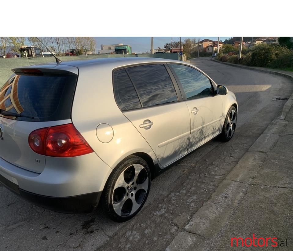 2006' Volkswagen Golf photo #2